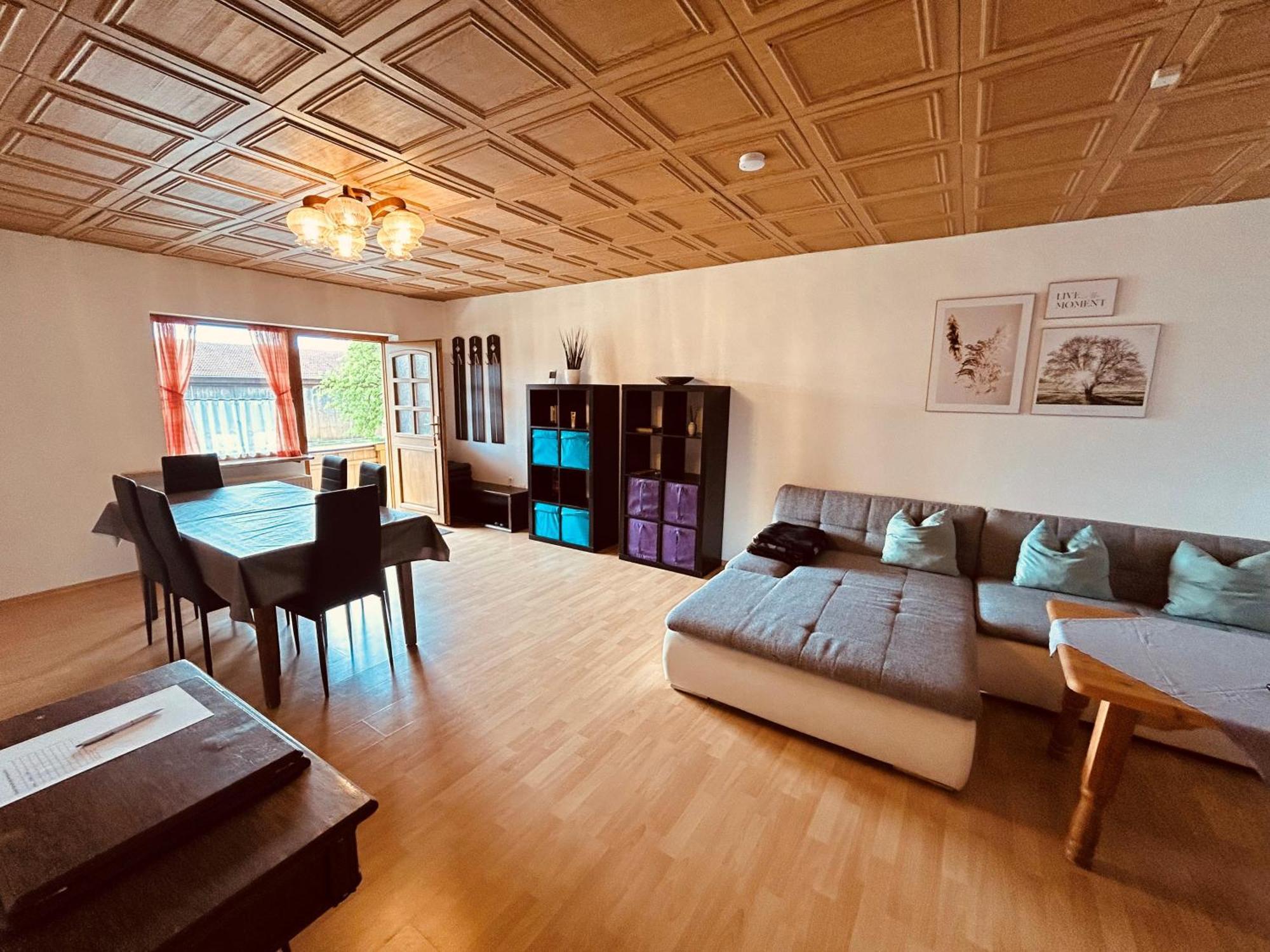 Pension Zum Krug, Messe Muenchen Hergolding Ruang foto